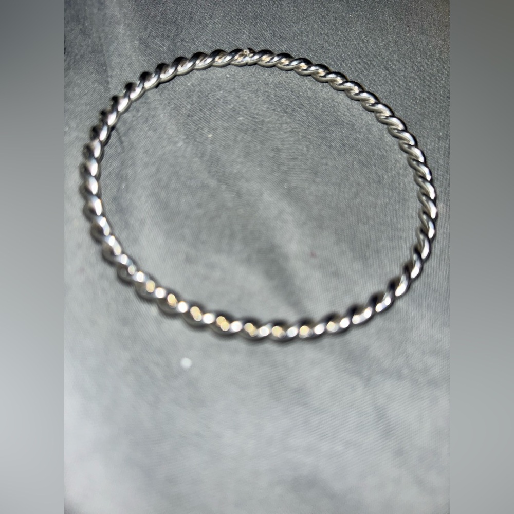 Elegant Gold and Silver Bangle Set - Picture 10 of 10